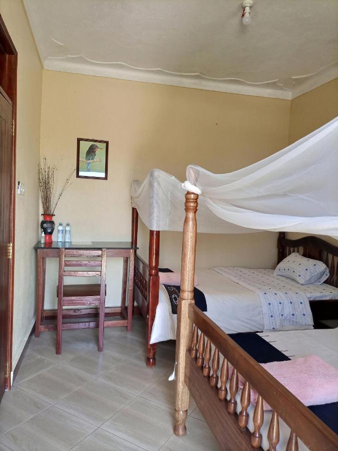 Pross Residence Masindi Экстерьер фото